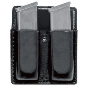 Safariland Model 75 double magazine pouch for Glock 20/21, plain black finish.